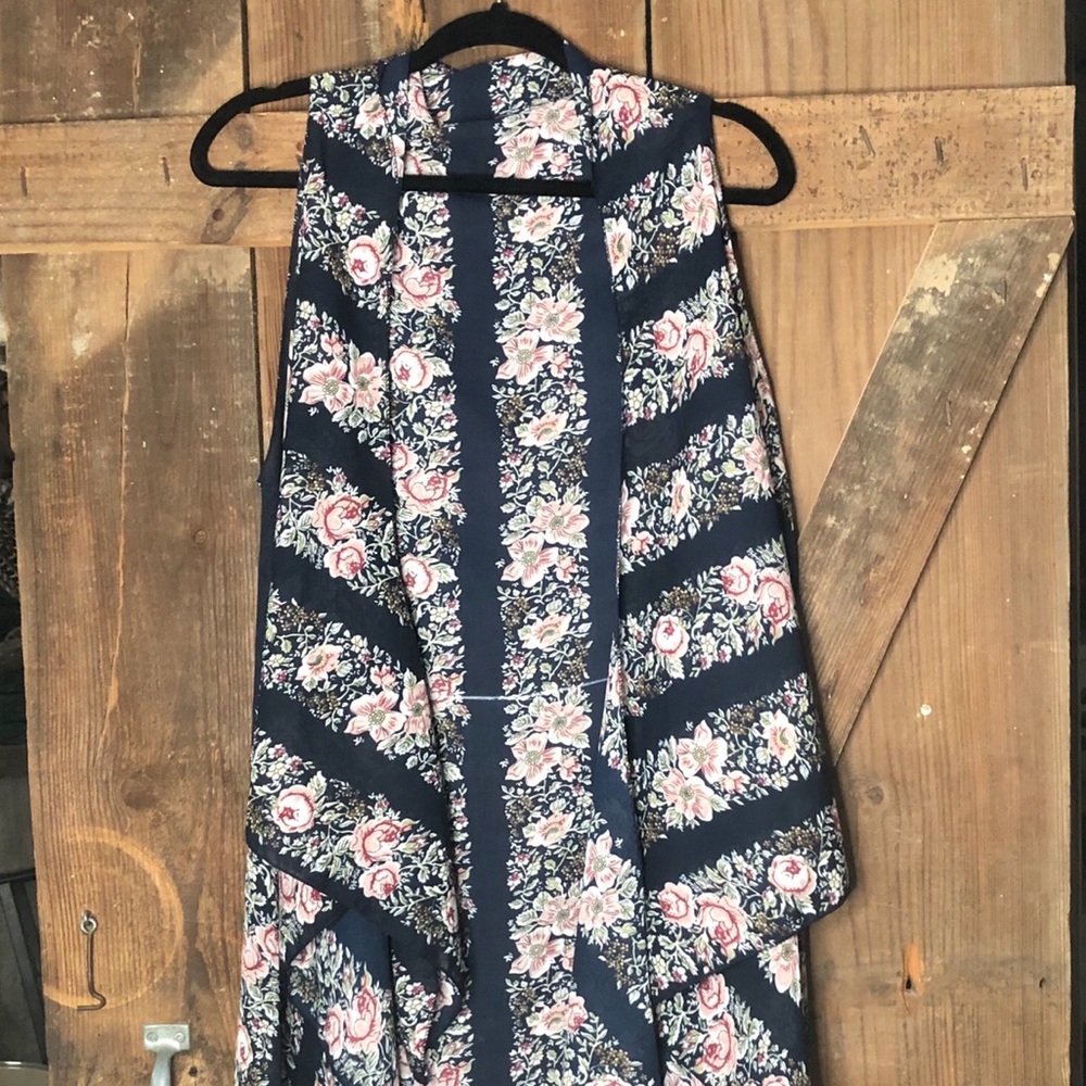 Floral/Striped Kimono ✨